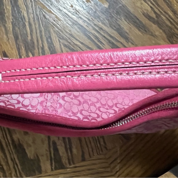 Vintage Coach Pink Shoulder Bag - Picture 9 of 12